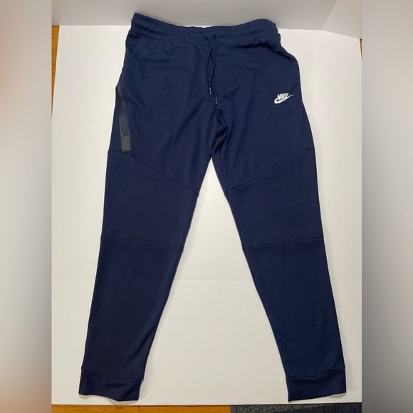 Nike tech suit - Picture 6 of 6